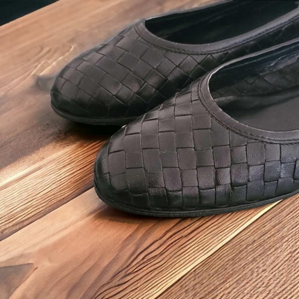 AMALFI RANGONI Italy Vintage Black Woven Leather Low Heel Pumps 8.5 Narrow - Picture 11 of 16